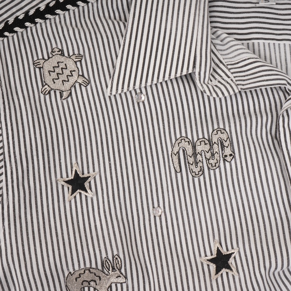 90's Vintage Stud3 Connection w/ Rabbit, Turtle, Snake, Star Patches Size Small - Picture 7 of 8